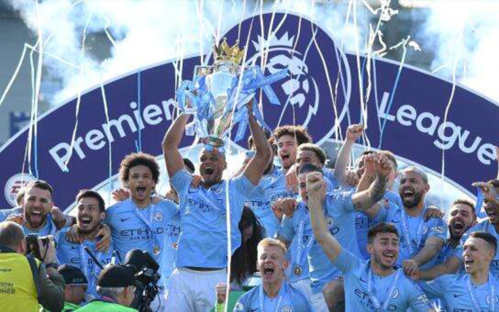 范霍伊东克：没人料到费耶诺德能赢，那个白痴特奥帮了我们.